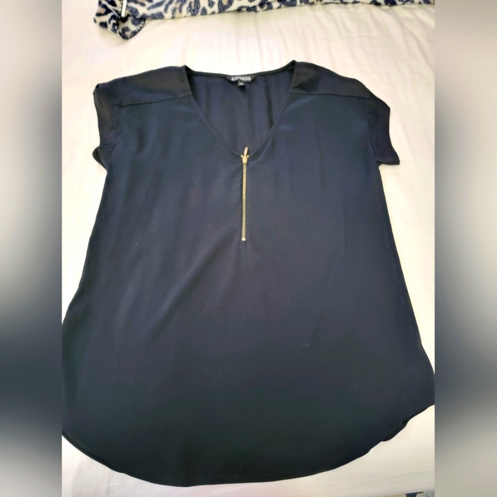 Express blouse size L